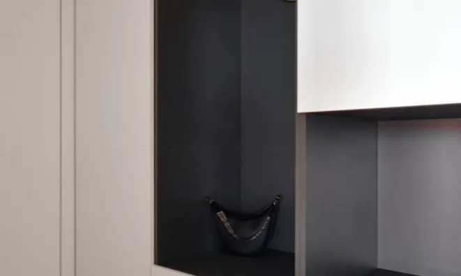 Недвижимость Четырехкомнатная квартира в центре: 23