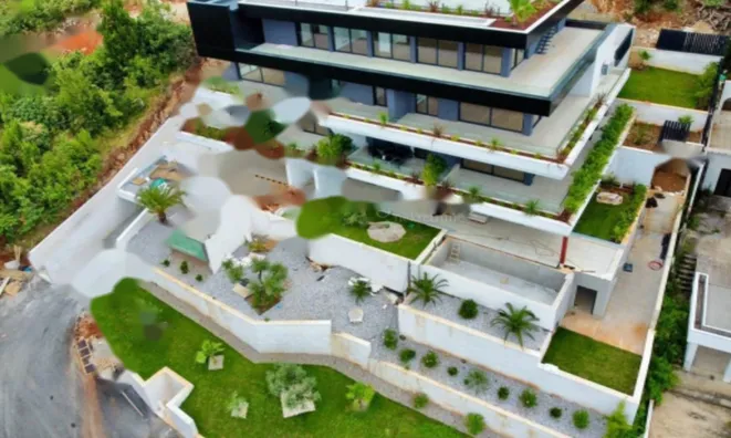 Недвижимость Трёхкомнатная квартира, центр: 15