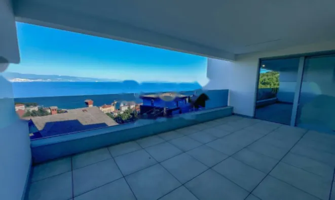 Недвижимость Трёхкомнатная квартира, центр: 5