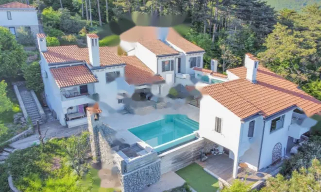 Недвижимость Семейный дом в центре Опатии: 1