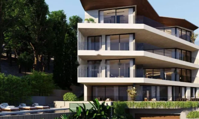 Недвижимость Четырехкомнатная квартира в центре Опатии: 1