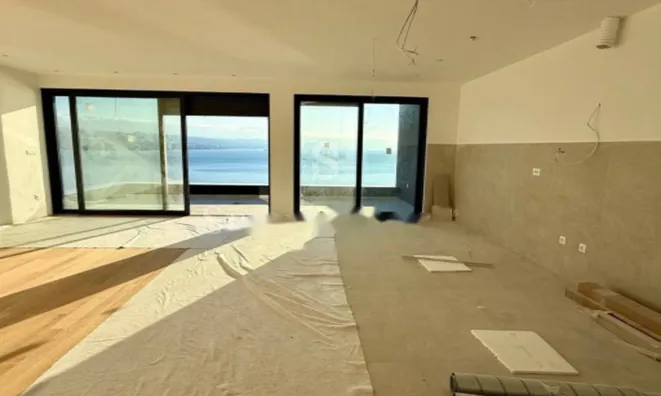 Недвижимость Четырехкомнатная квартира центр: 9