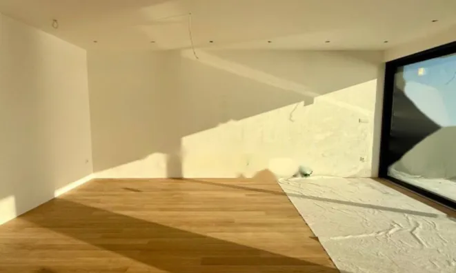 Недвижимость Четырехкомнатная квартира центр: 10