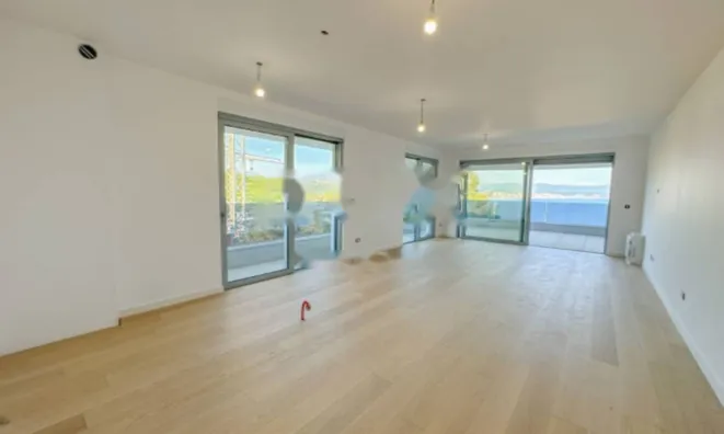 Недвижимость Трёхкомнатная квартира в центре: 5