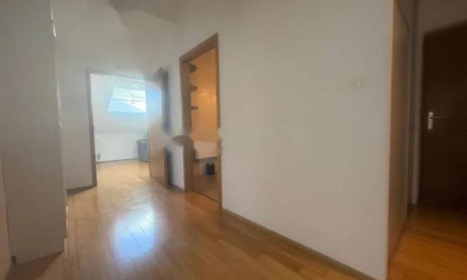 Недвижимость Трёхкомнатная квартира в Центре: 10