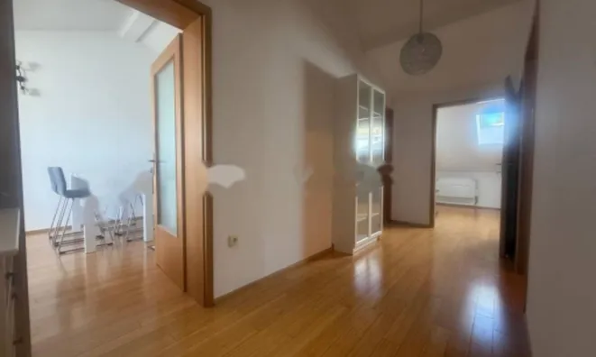 Недвижимость Трёхкомнатная квартира в Центре: 11