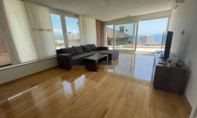 Недвижимость Четырехкомнатная квартира в центре Опатии: 9