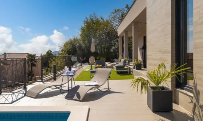 Недвижимость Новый особняк в центре Опатии: 3