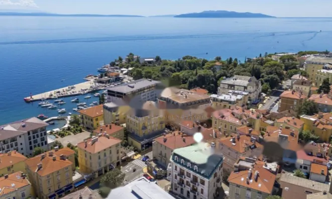 Недвижимость Двухкомнатная квартира в центре: 7