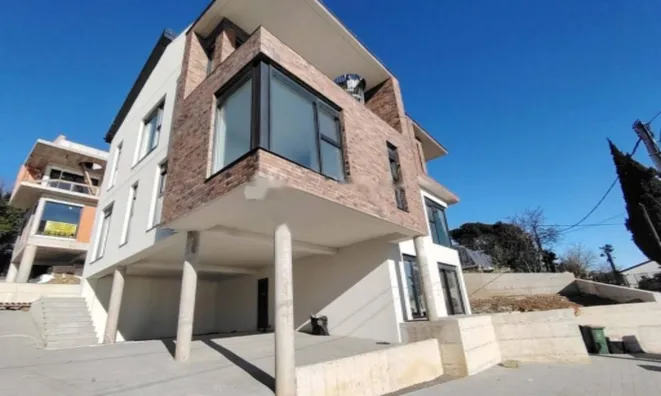 Недвижимость Четырехкомнатная квартира в центре Опатии: 7