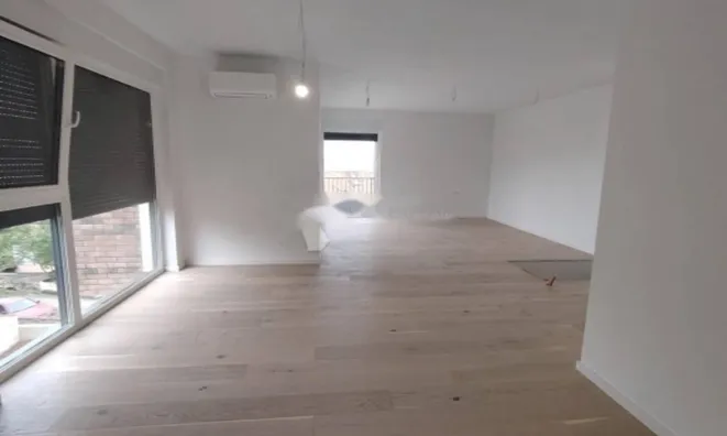 Недвижимость Четырехкомнатная квартира в центре Опатии: 20