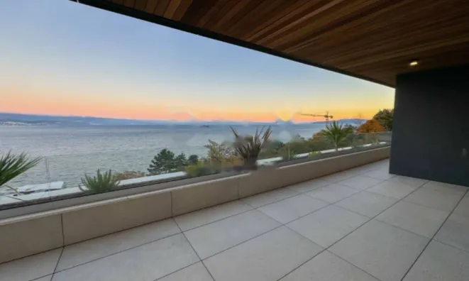 Недвижимость Четырехкомнатная квартира в центре Опатья: 25