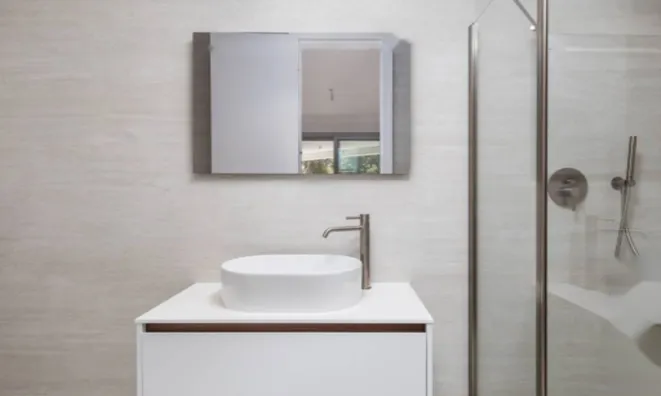 Недвижимость Трехкомнатная квартира, Центр: 15