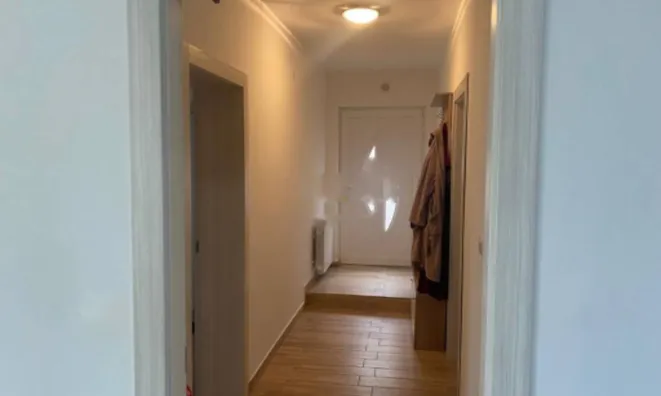 Недвижимость Трёхкомнатная квартира в центре: 17