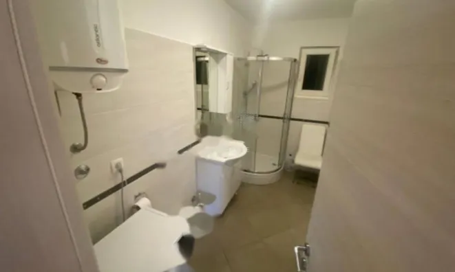 Недвижимость Трёхкомнатная квартира в центре: 24