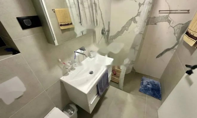 Недвижимость Трехкомнатный этаж в Центре: 20