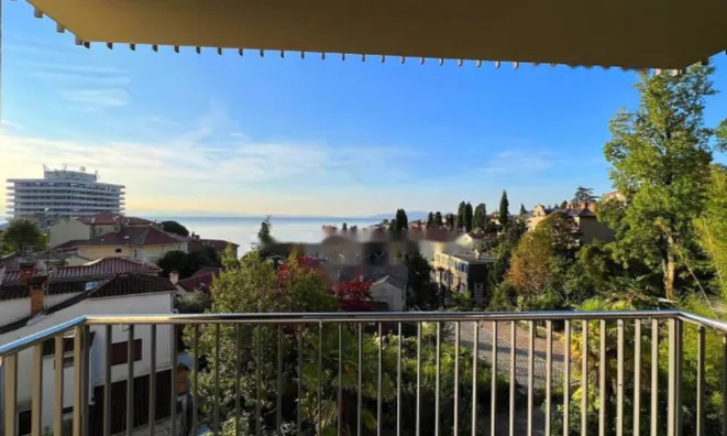 Недвижимость Четырёхкомнатная квартира в центре Опатии: 13