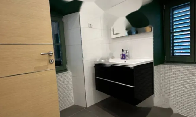 Недвижимость Четырехкомнатная квартира, Центр: 14