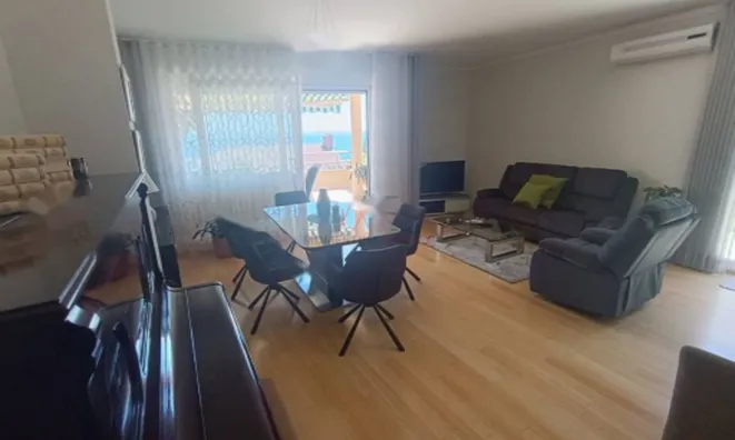 Недвижимость Двухкомнатная квартира Побри: 2