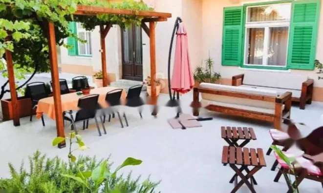 Недвижимость Четырехкомнатная квартира в центре Опатии: 1