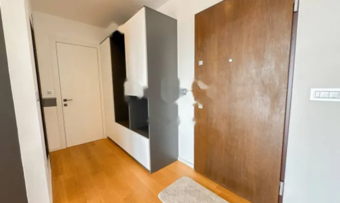 Недвижимость Четырехкомнатная квартира Центр: 16