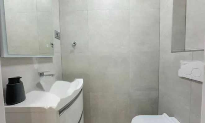 Недвижимость Четырехкомнатная квартира Центр: 18