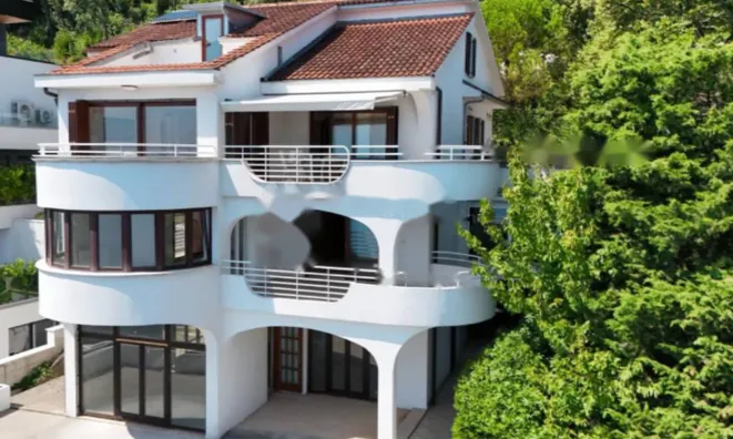 Недвижимость Семейный дом 615 м² в Центре: 11