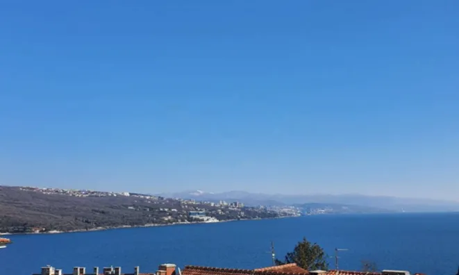 Недвижимость Трехкомнатная квартира в центре Опатии: 12