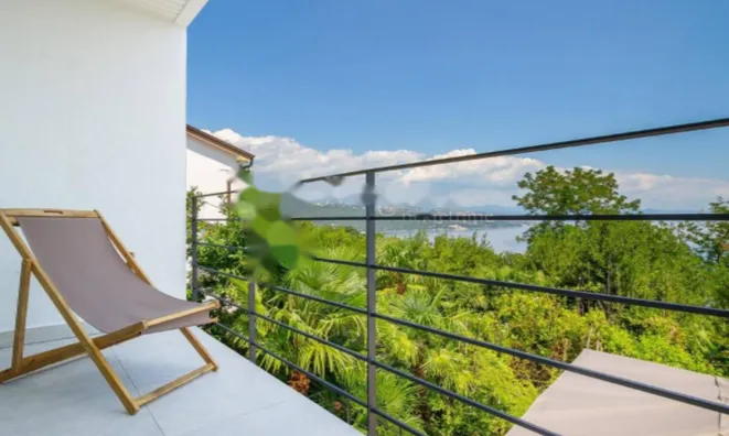 Недвижимость Семейный дом 225 м², Центр Опатия: 12