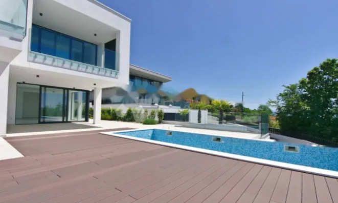 Недвижимость Семейный дом в центре Опатии: 3