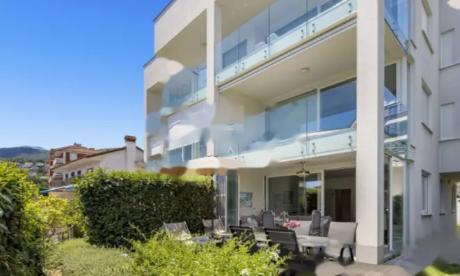 Недвижимость Трехкомнатная квартира в центре: 5