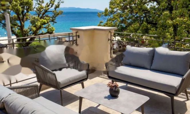 Недвижимость Трёхкомнатная квартира в центре: 3