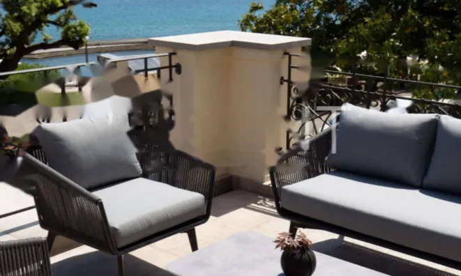 Недвижимость Трёхкомнатная квартира в центре: 9