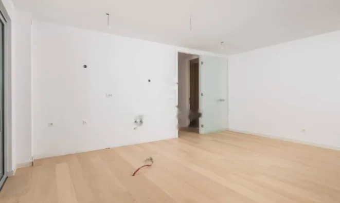 Недвижимость Трёхкомнатная квартира в центре: 14