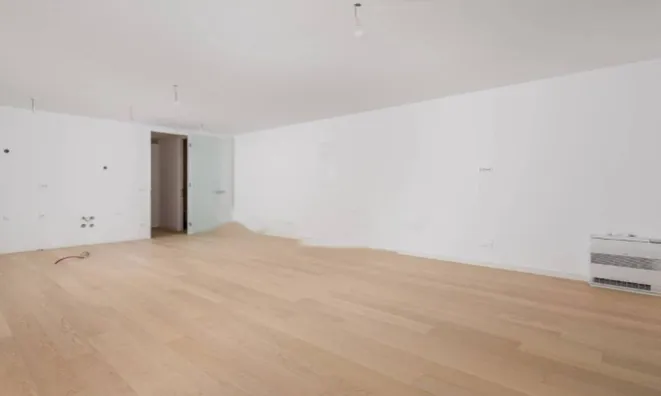 Недвижимость Трёхкомнатная квартира в центре: 15