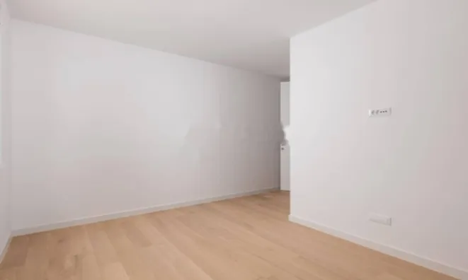 Недвижимость Трёхкомнатная квартира Центр: 14