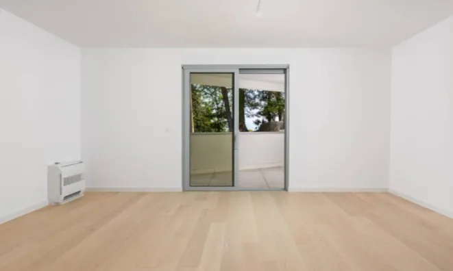 Недвижимость Трёхкомнатная квартира Центр: 22