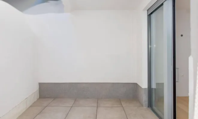 Недвижимость Трёхкомнатная квартира Центр: 24