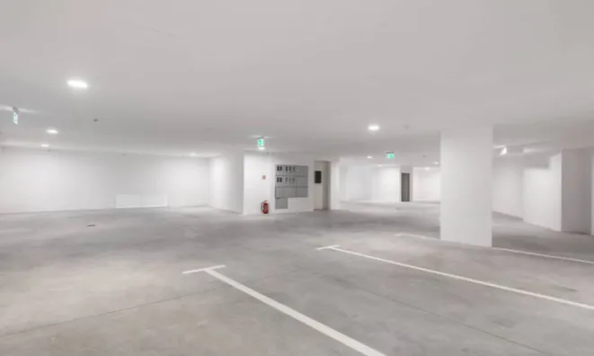 Недвижимость Трёхкомнатная квартира Центр: 25