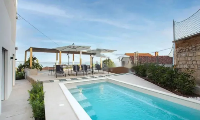 Недвижимость Трёхкомнатная квартира в Опатии: 2