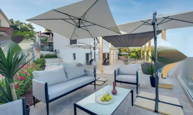 Недвижимость Трёхкомнатная квартира в Опатии: 9