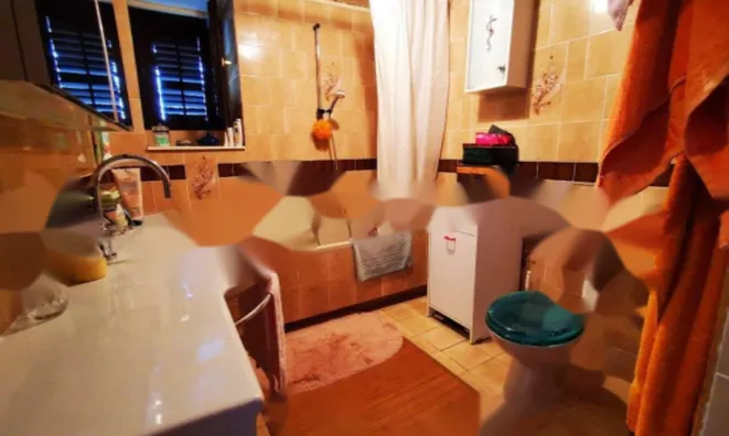 Недвижимость Трехкомнатная квартира, Центр: 10