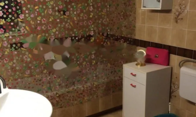 Недвижимость Трехкомнатная квартира, Центр: 15