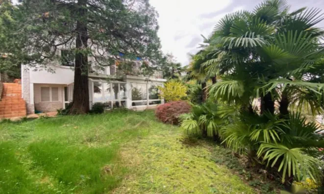 Недвижимость Семейный дом 200 м², Центр, Опатия: 1