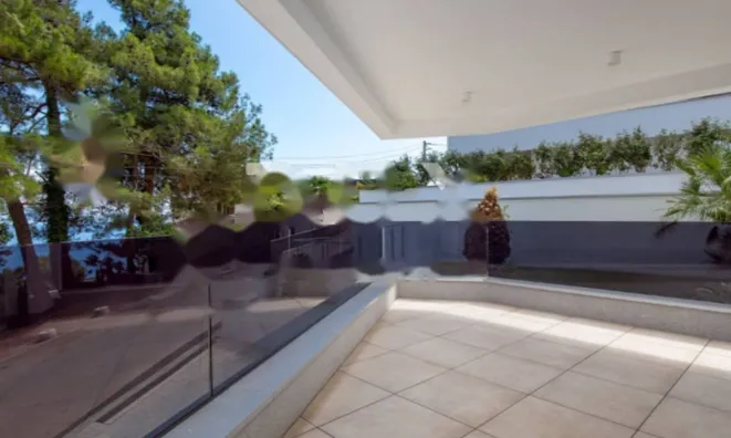 Недвижимость Трехкомнатная квартира в центре: 4