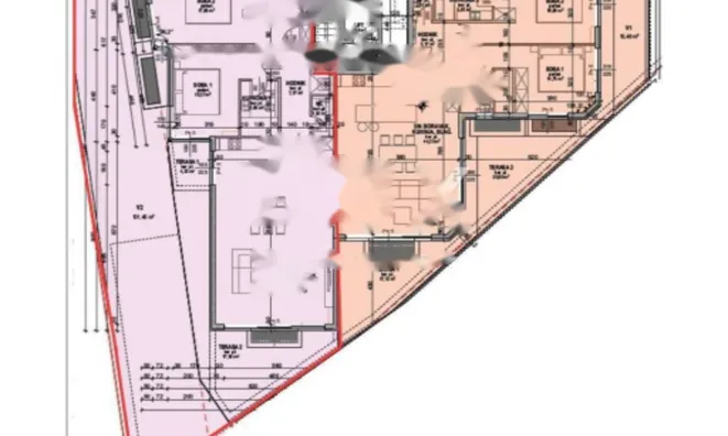 Недвижимость Трехкомнатная квартира в центре: 23