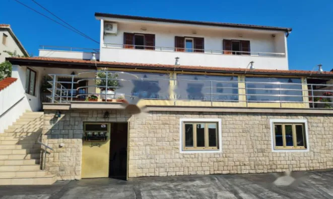 Недвижимость Особняк 542 м² в центре Опатии: 1