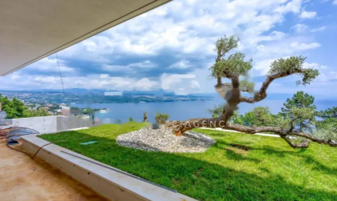 Недвижимость Квартира в центре Опатии: 1