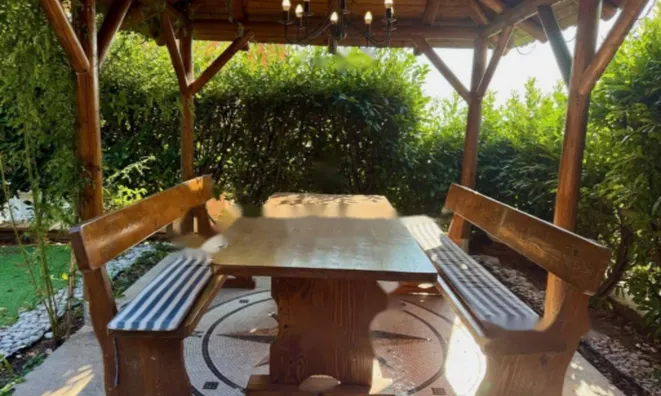 Недвижимость Трёхкомнатная квартира в центре: 18