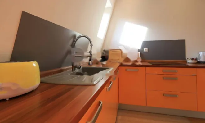 Недвижимость Четырехкомнатная квартира, Центр: 14